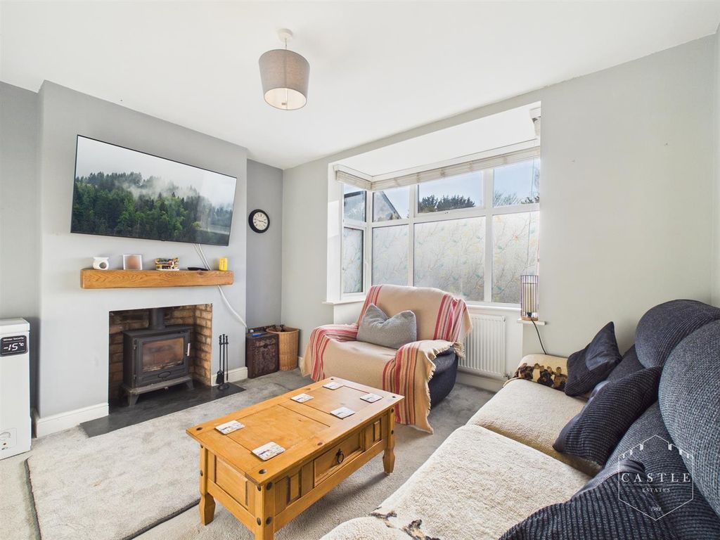 Property photo 2 of 26 Lounge