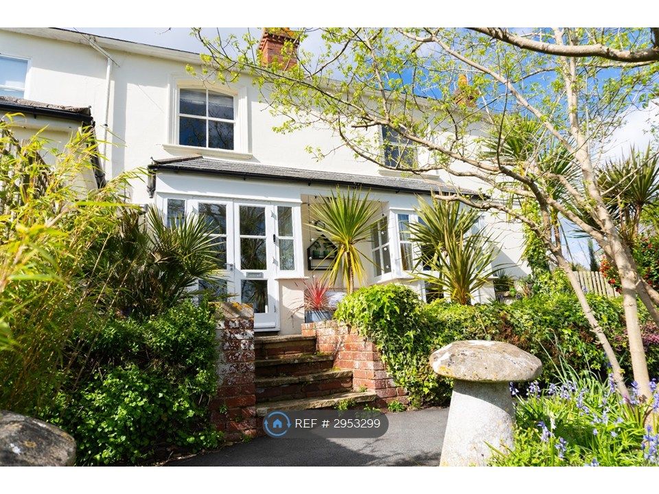 Property photo 1 of 35