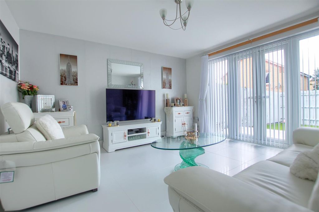 Property photo 2 of 16 Kb4.Jpg