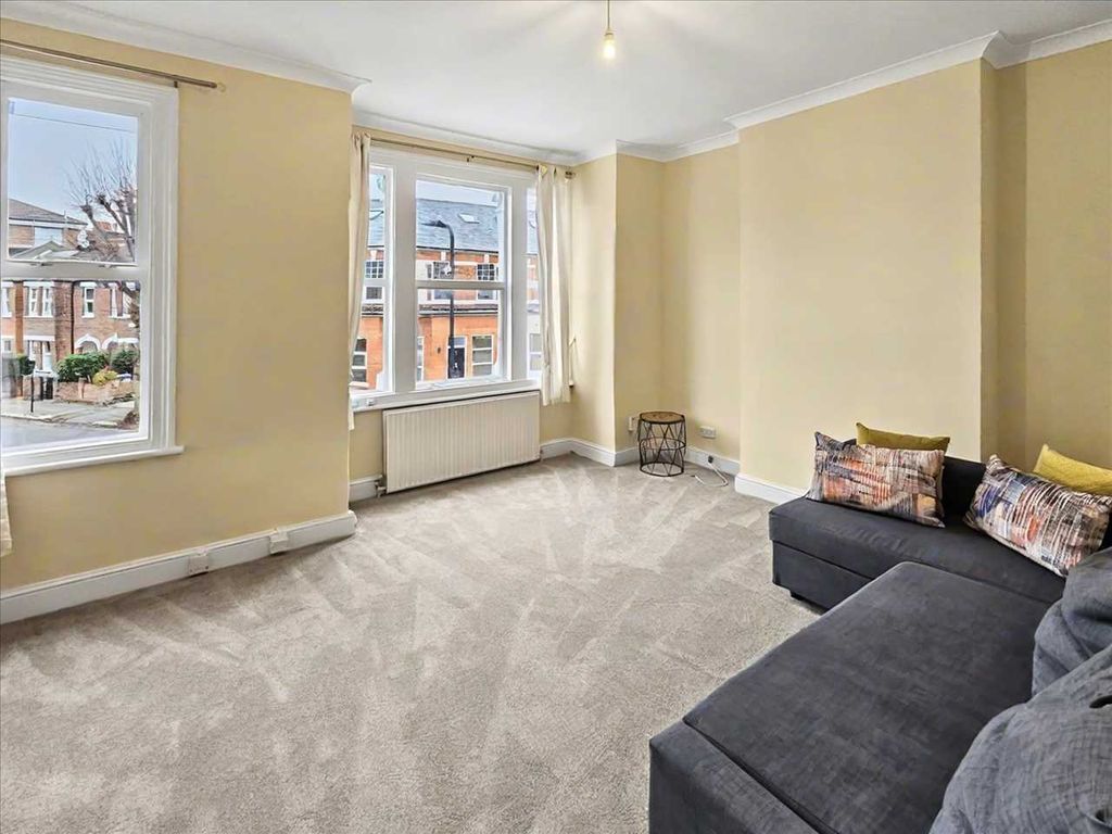 Property photo 2 of 11