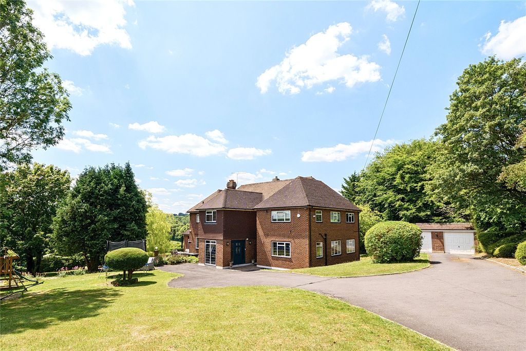Property photo 2 of 55 Picture No. 30