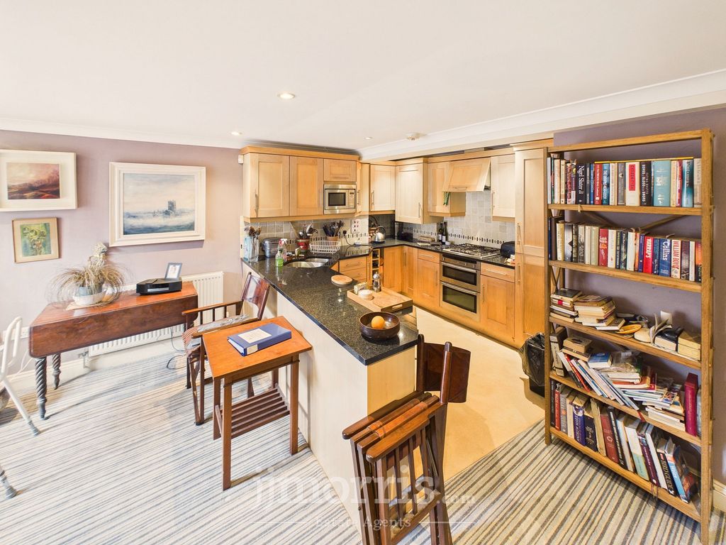 Property photo 3 of 13