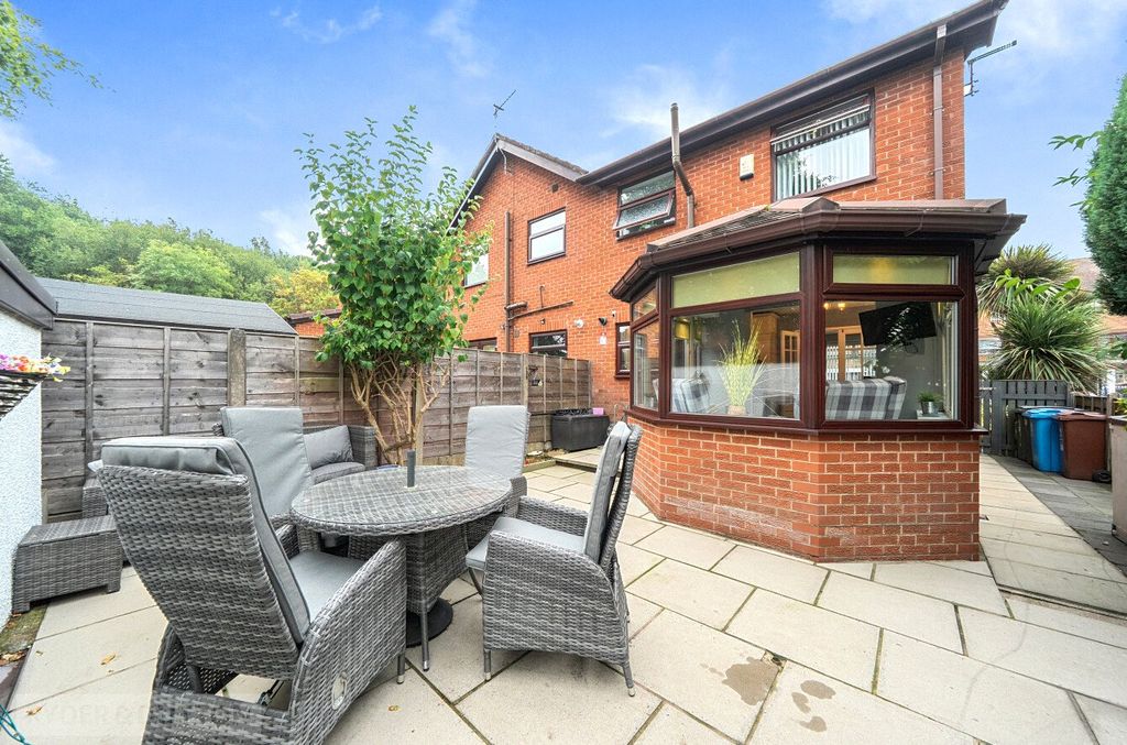 Property photo 2 of 17 Picture No. 04