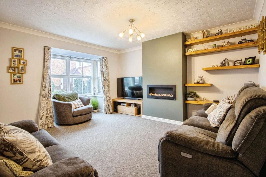 Property photo 2 of 22 Picture No. 14