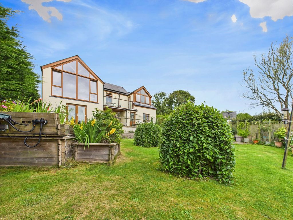 Property photo 1 of 30