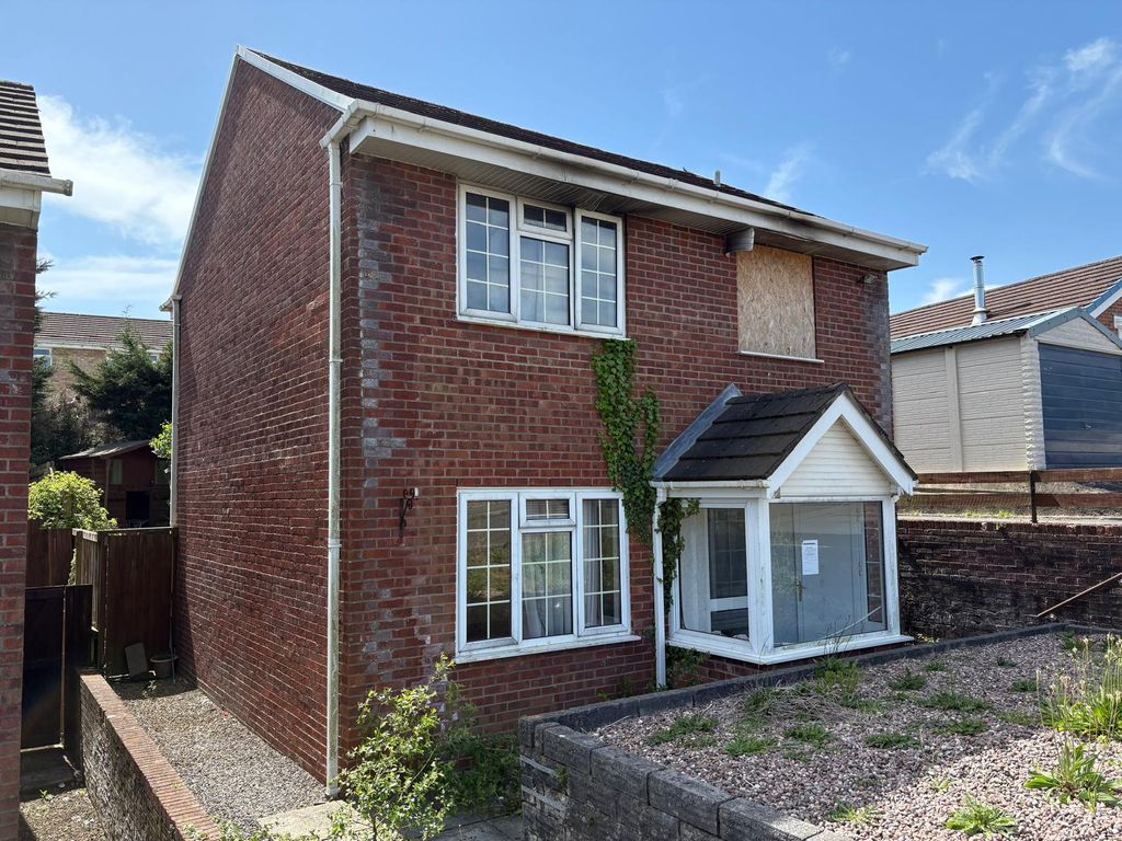 Property photo 3 of 4