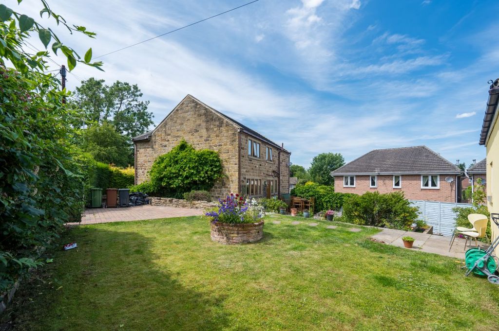 Property photo 2 of 47