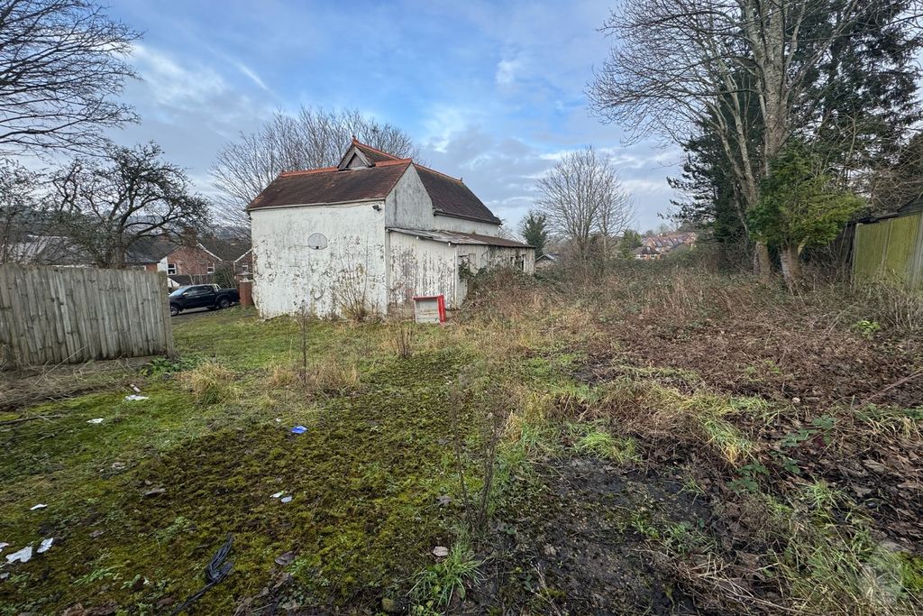 Property photo 3 of 5 4322753