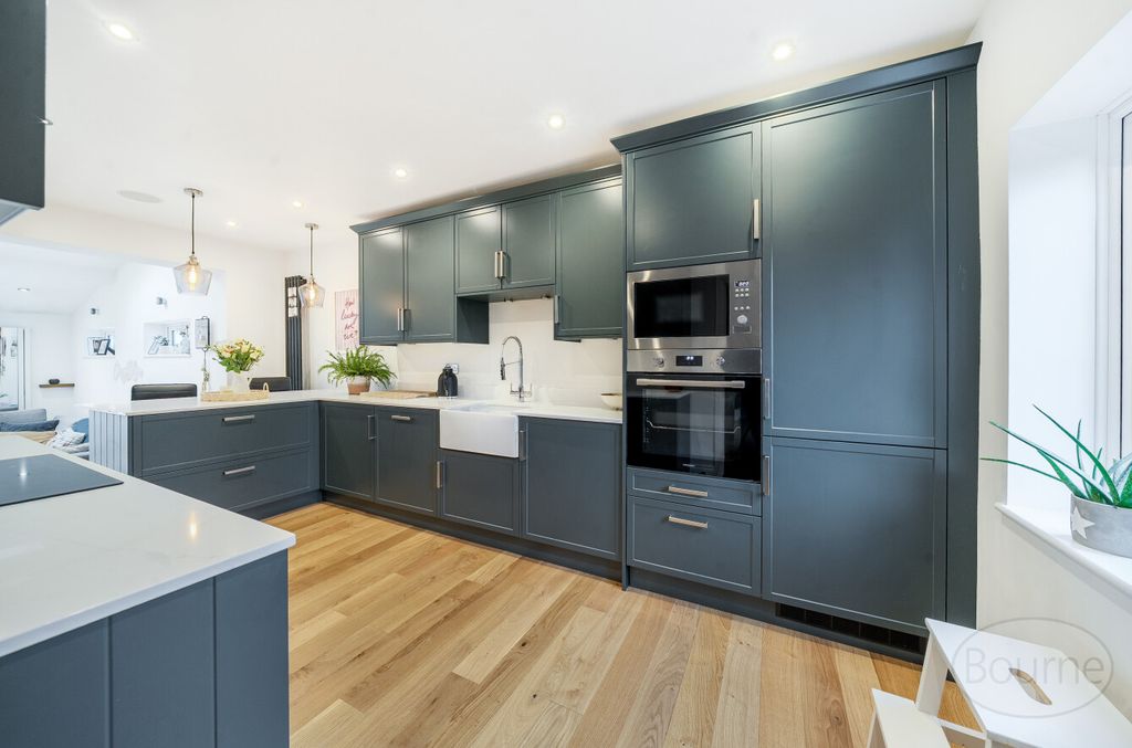 Property photo 2 of 24 7c957Ef8-Cbf1-418...