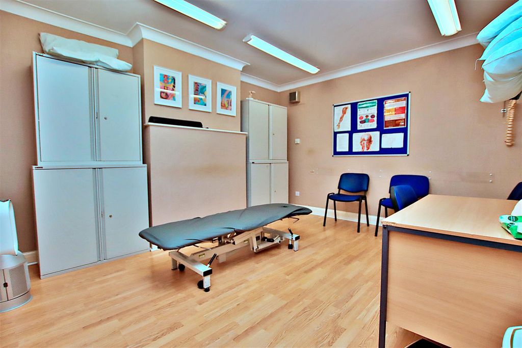 Property photo 3 of 14 Img_8628.Jpg