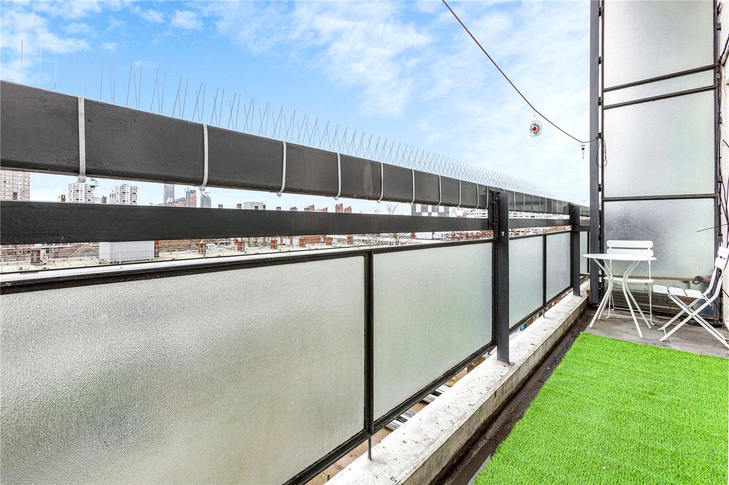 Property photo 3 of 8