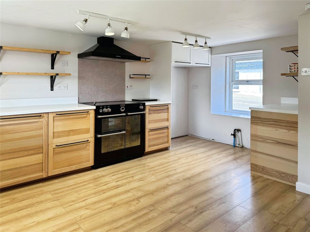 Property photo 3 of 18 Picture No. 19