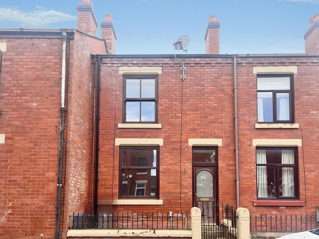 Property photo 1 of 25