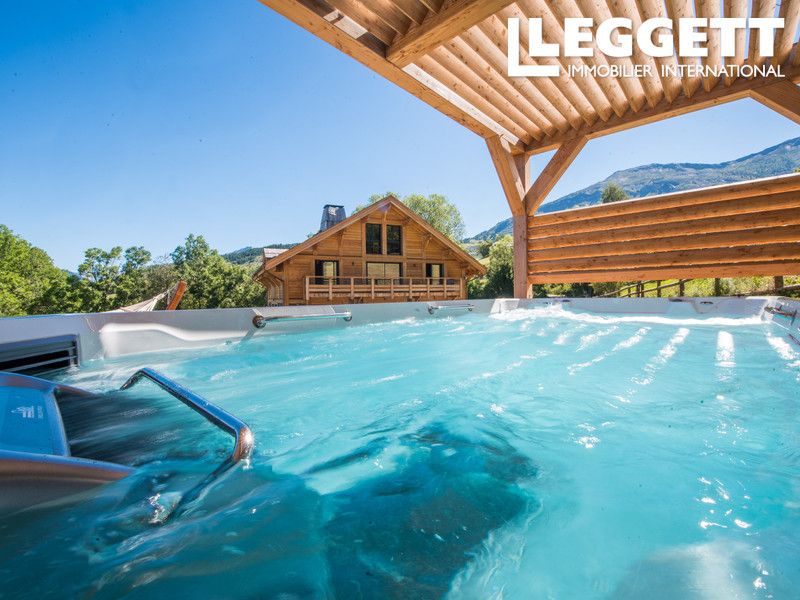 Property photo 3 of 10