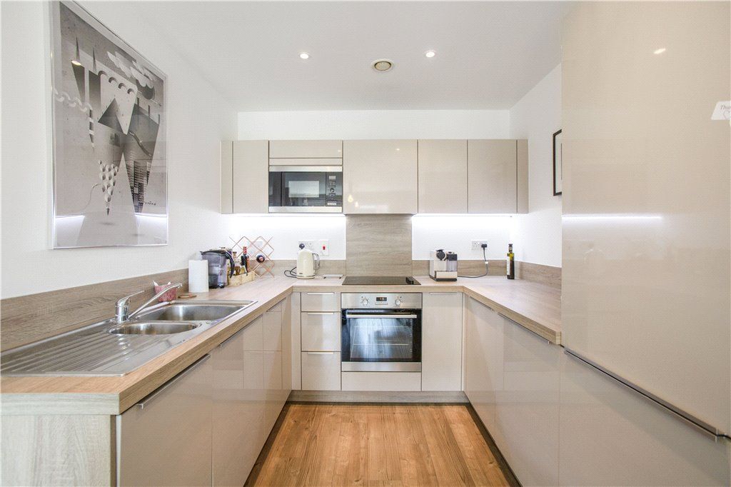 Property photo 2 of 17 Kitchen