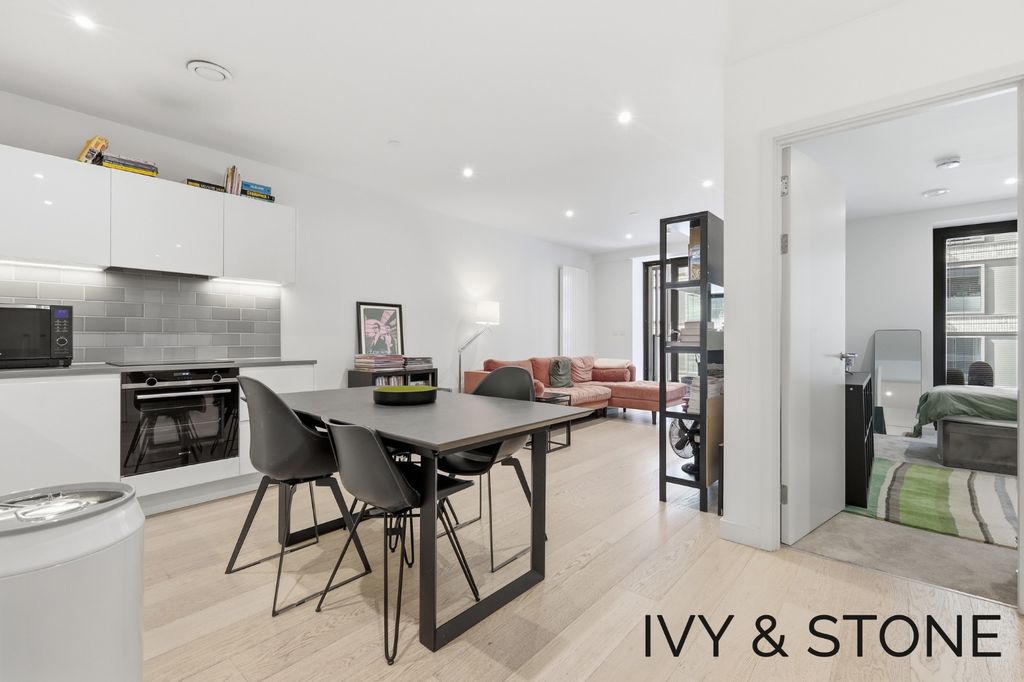 Property photo 1 of 27 5059100