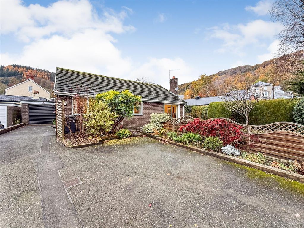 Property photo 1 of 18 Front_1.Jpg