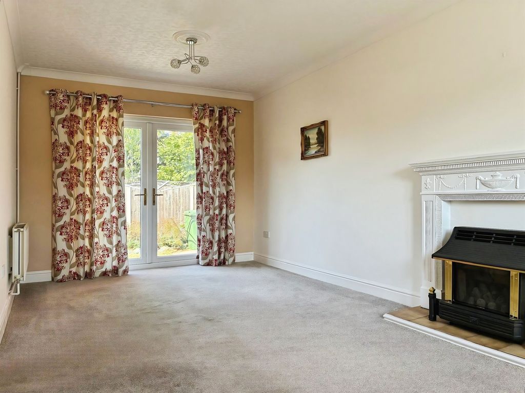 Property photo 3 of 9