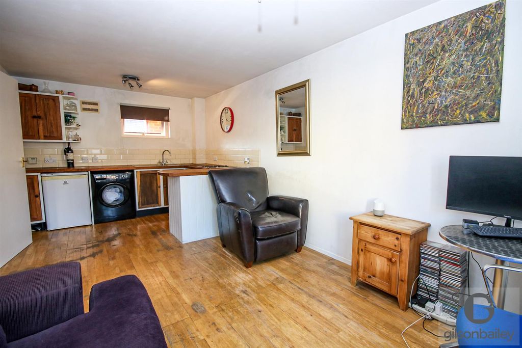 Property photo 3 of 9 Img_5790-2.Jpg