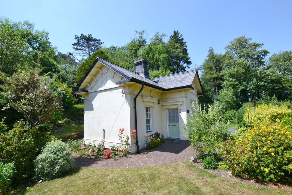 Property photo 1 of 7
