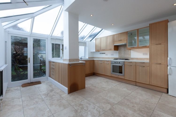 Property photo 3 of 8 246682