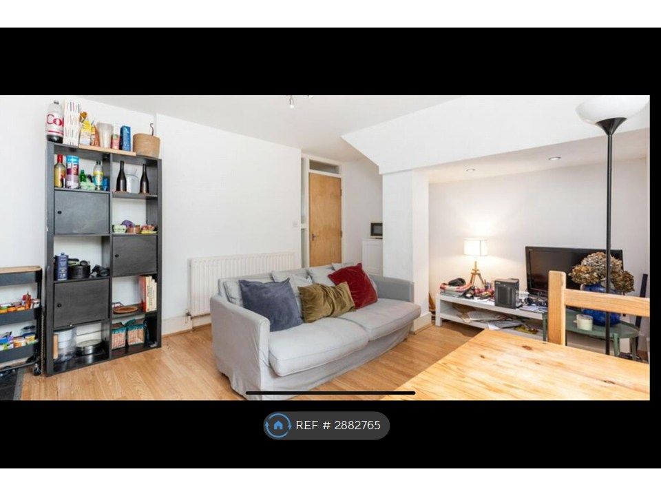 Property photo 2 of 11
