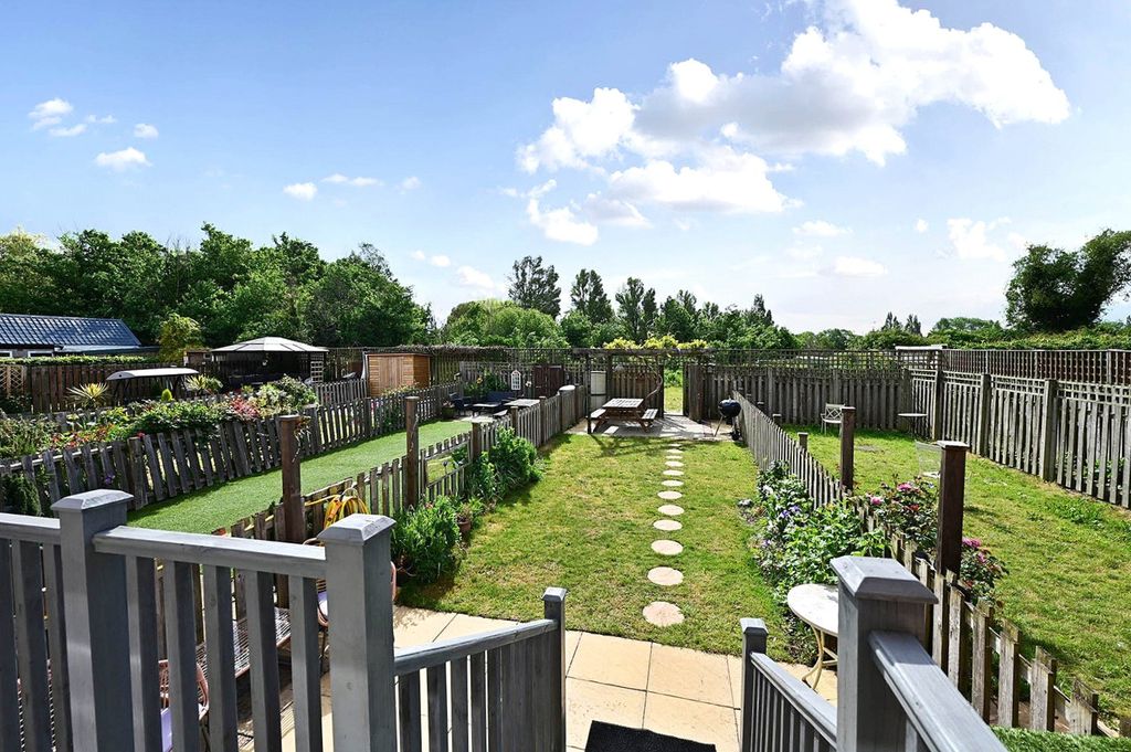 Property photo 3 of 20 Picture No. 35