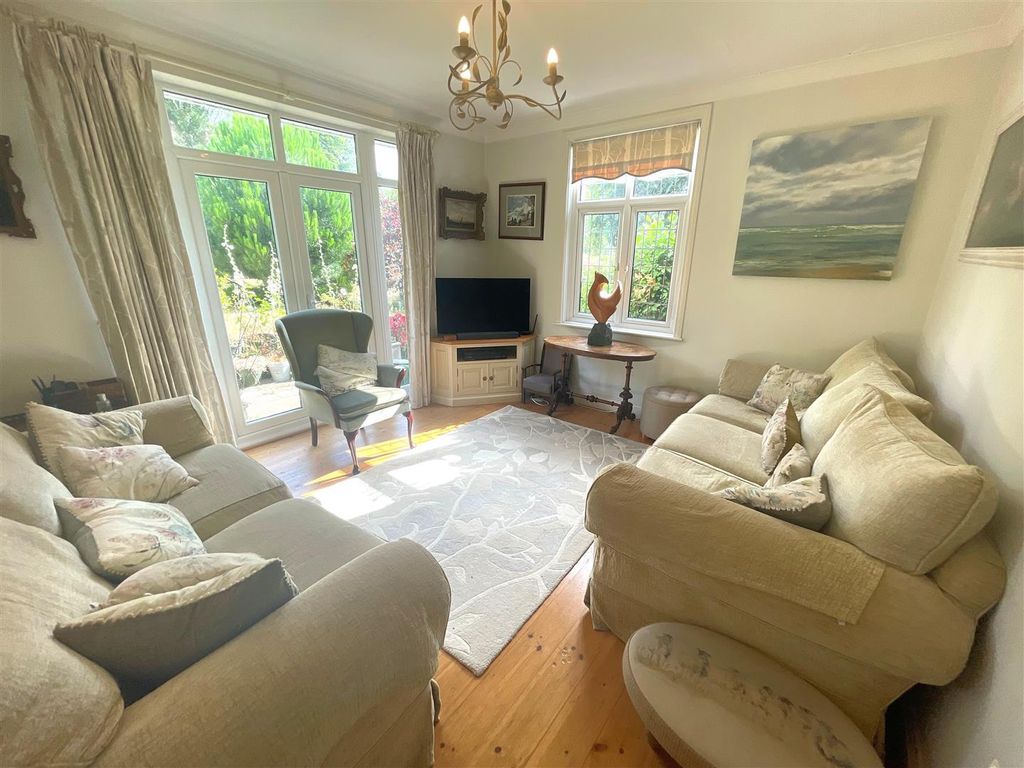 Property photo 2 of 30 16.Jpg