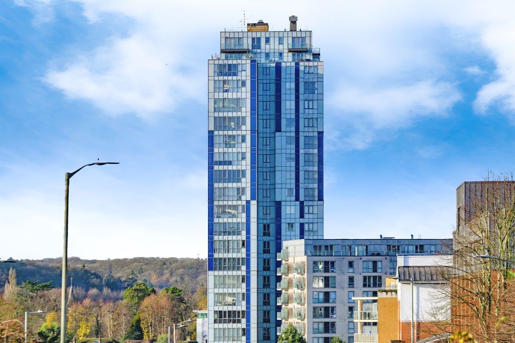 Property photo 1 of 13