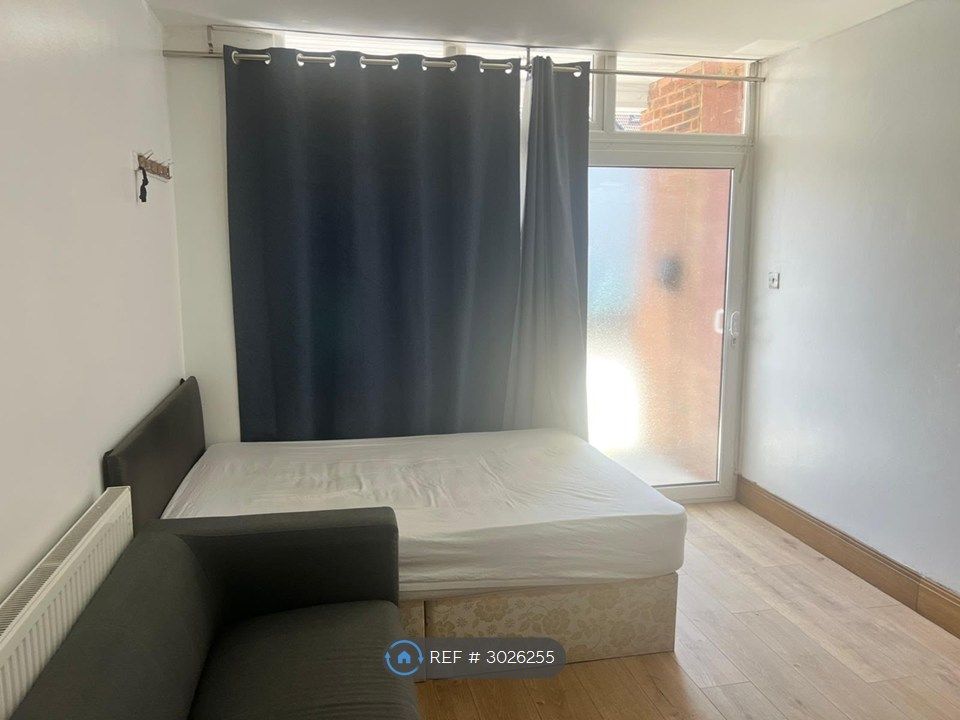 Property photo 3 of 5
