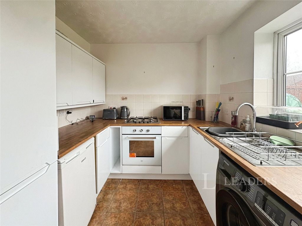 Property photo 3 of 7 Picture No. 06