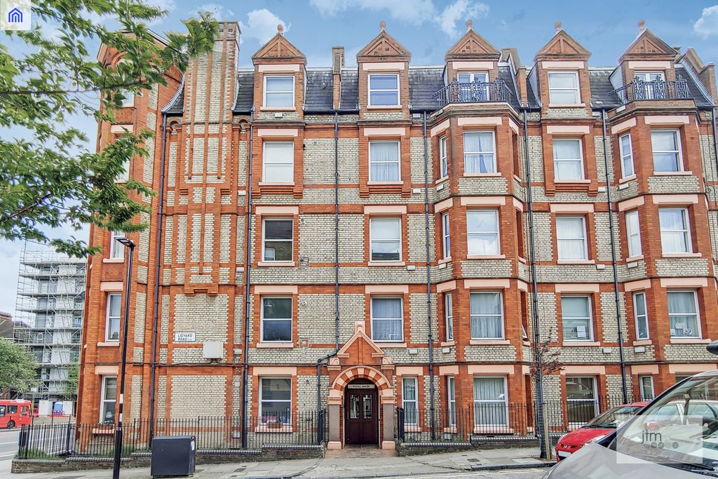 Property photo 2 of 10