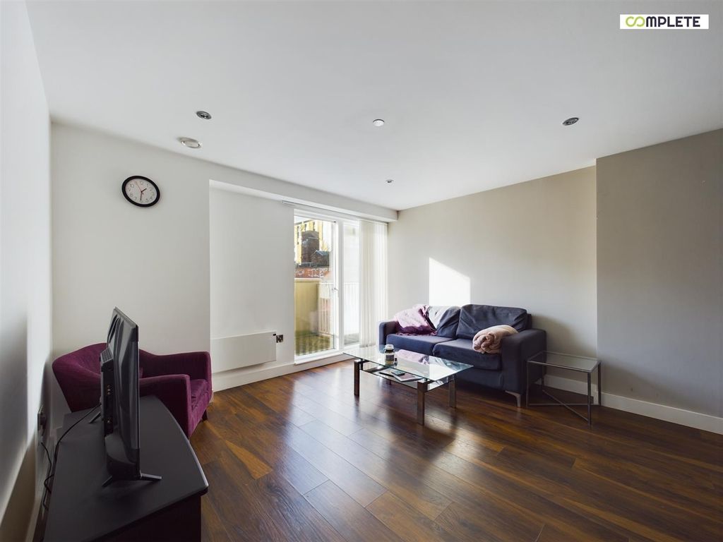 Property photo 1 of 35 Cam01231G0-Pr0095-Still005.Jpg