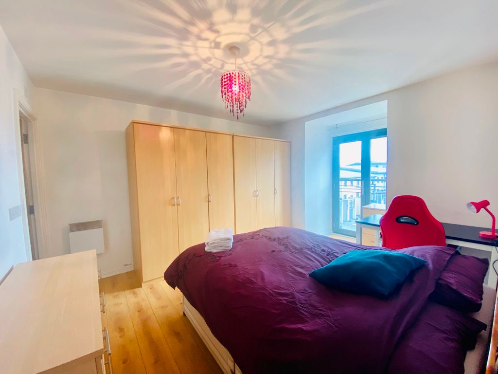 Property photo 2 of 24