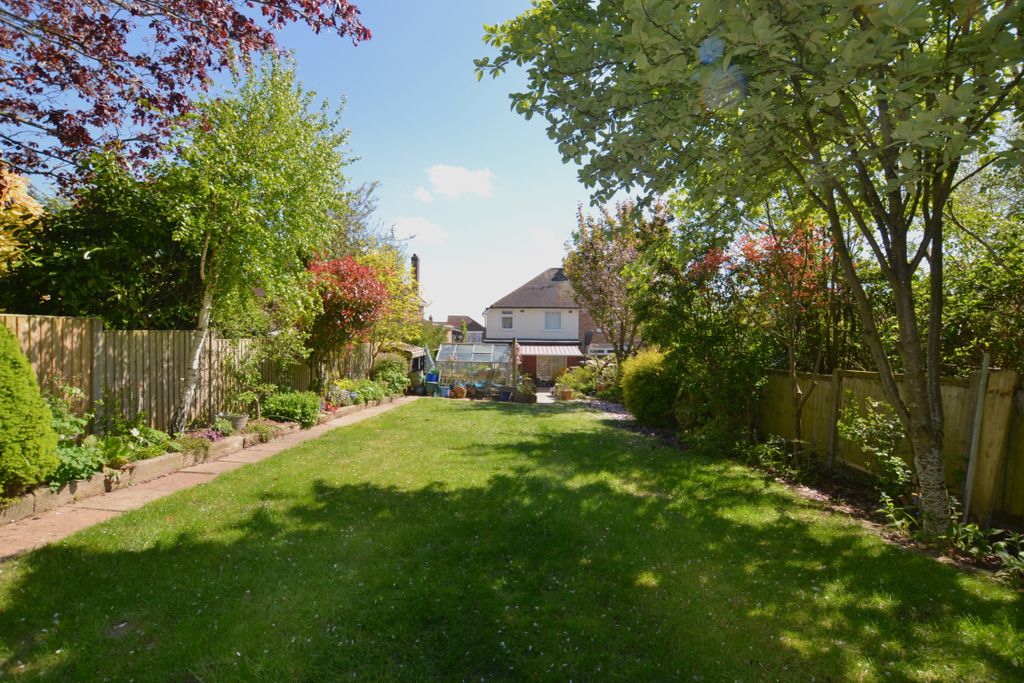 Property photo 2 of 29