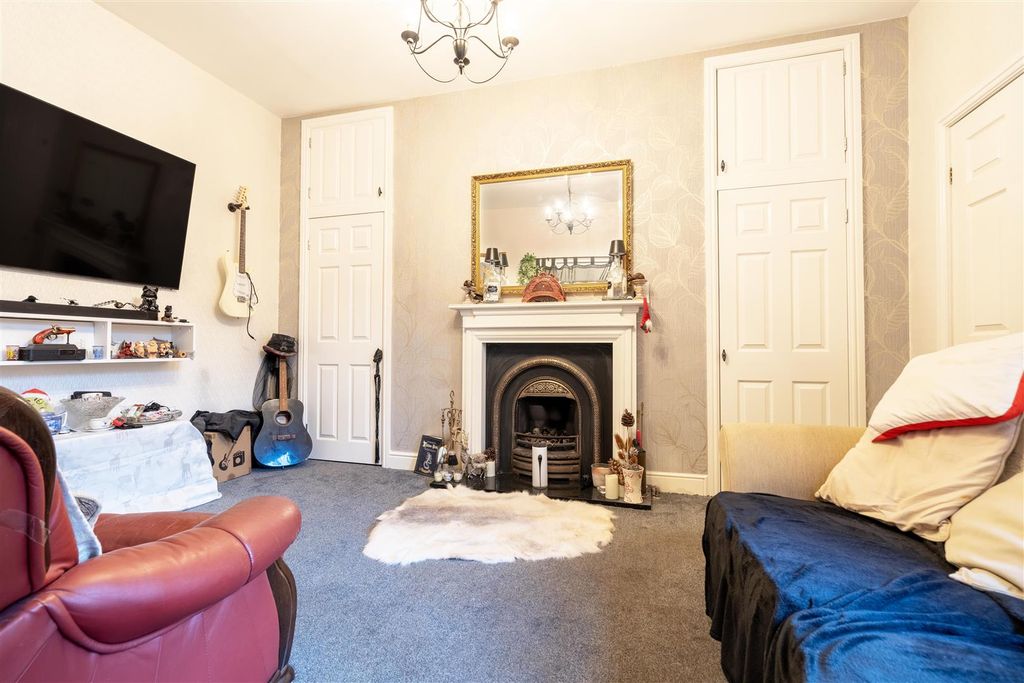 Property photo 2 of 8 Living Room