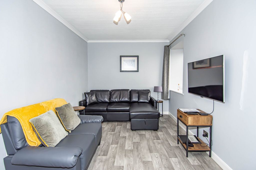 Property photo 2 of 10 Not Specified