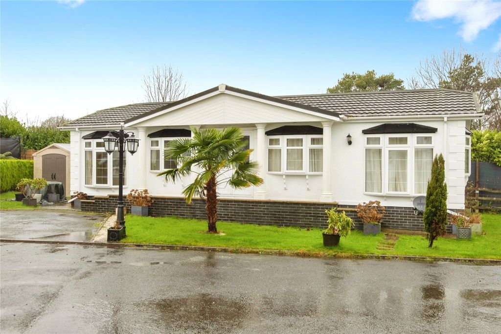 Property photo 1 of 15 Front