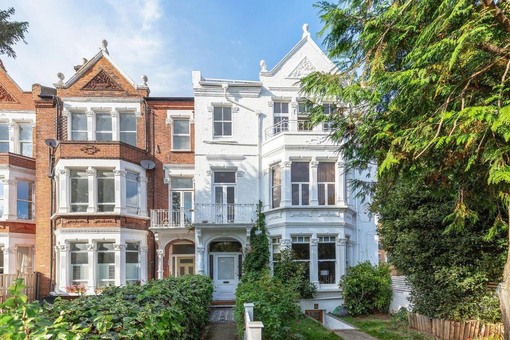 Property photo 1 of 9