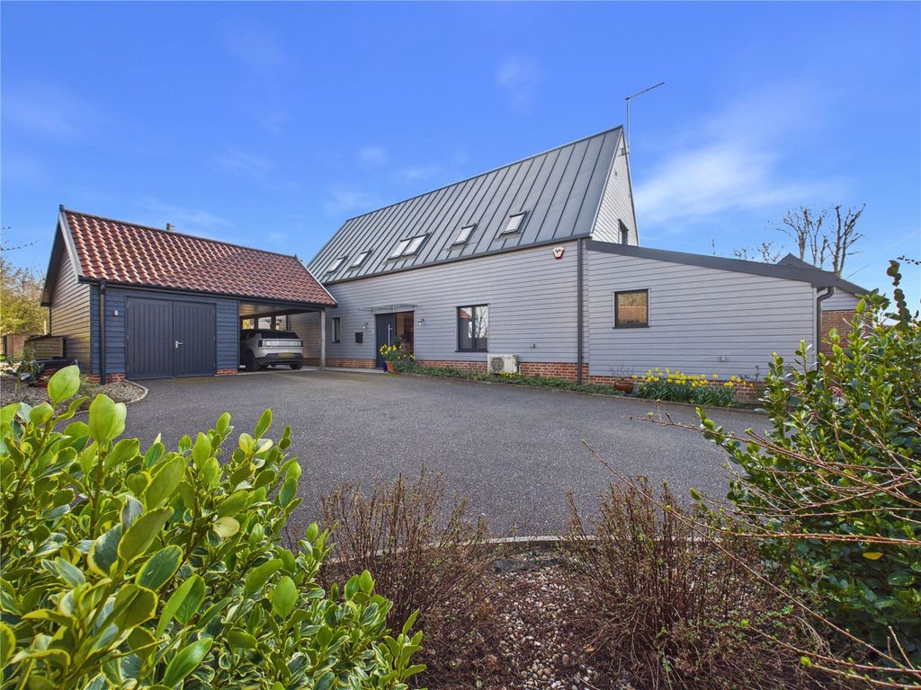 Property photo 1 of 34 Picture No. 35