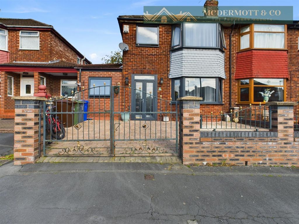 Property photo 1 of 23 Cam03850G0-Pr0032-Still025.Jpg