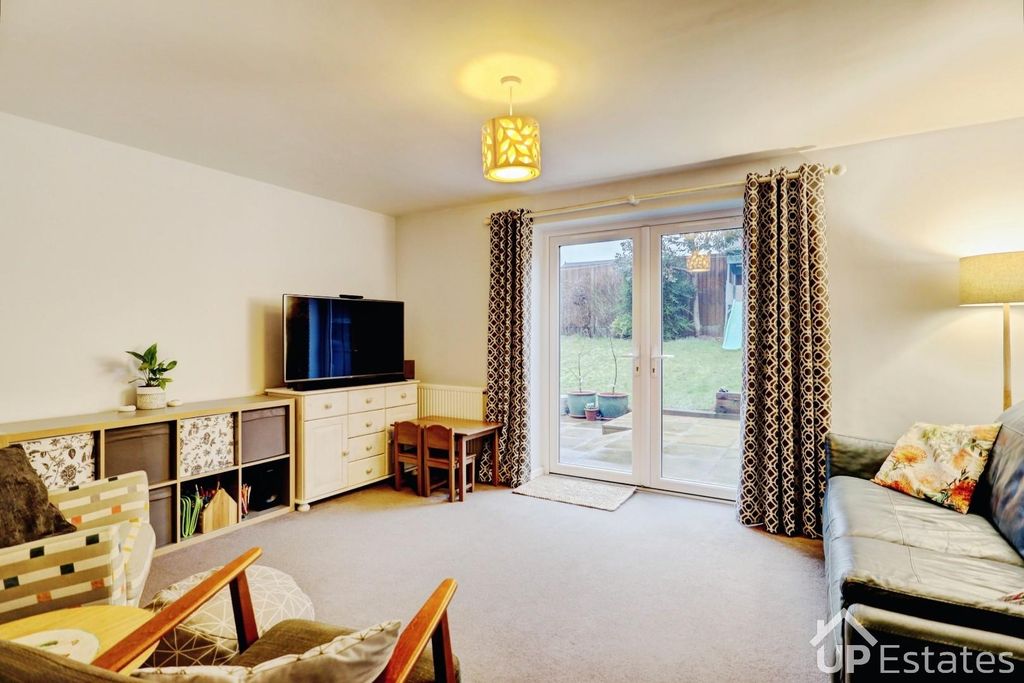 Property photo 2 of 19