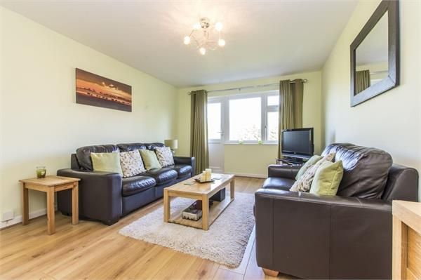 Property photo 3 of 9 2