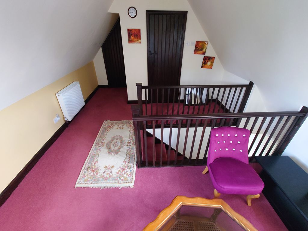 Property photo 3 of 6