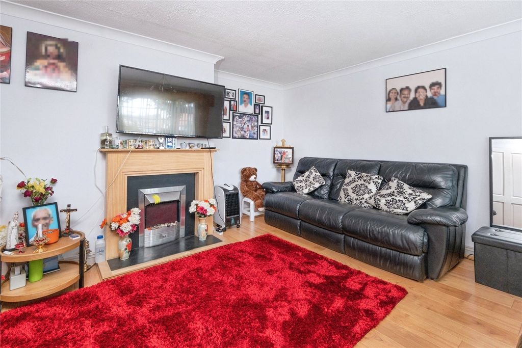 Property photo 2 of 13 Picture No. 03