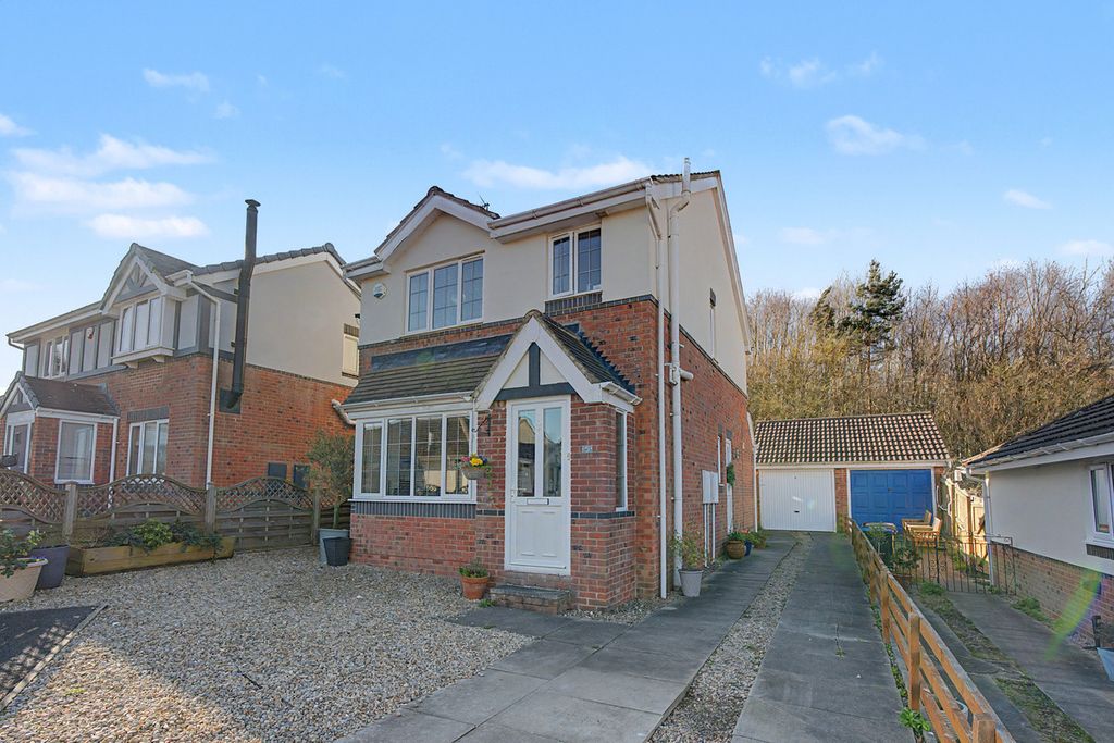 Property photo 2 of 13