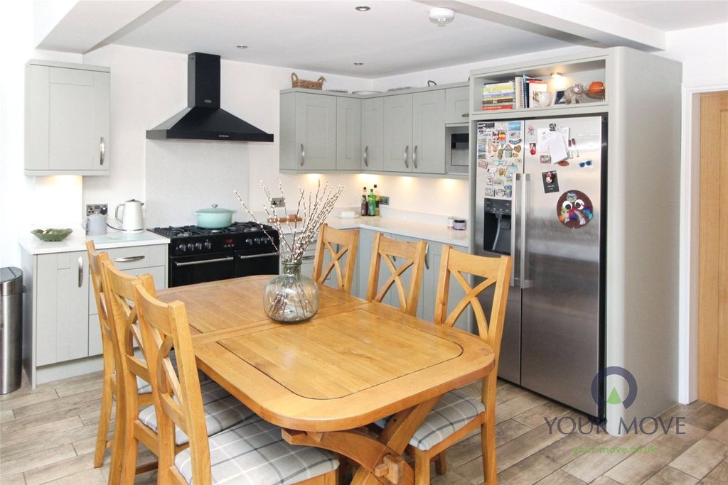 Property photo 3 of 25 Open Plan Kitchen