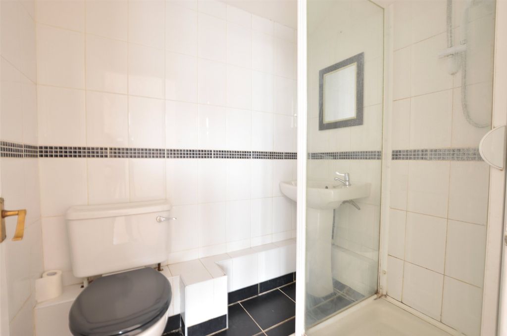 Property photo 3 of 7 Shower Room