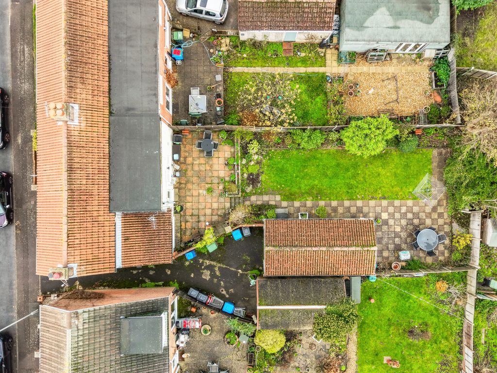 Property photo 3 of 19