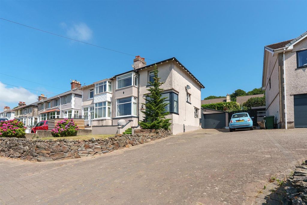 Property photo 2 of 32 20-Woodlea-Villas-4.Jpg